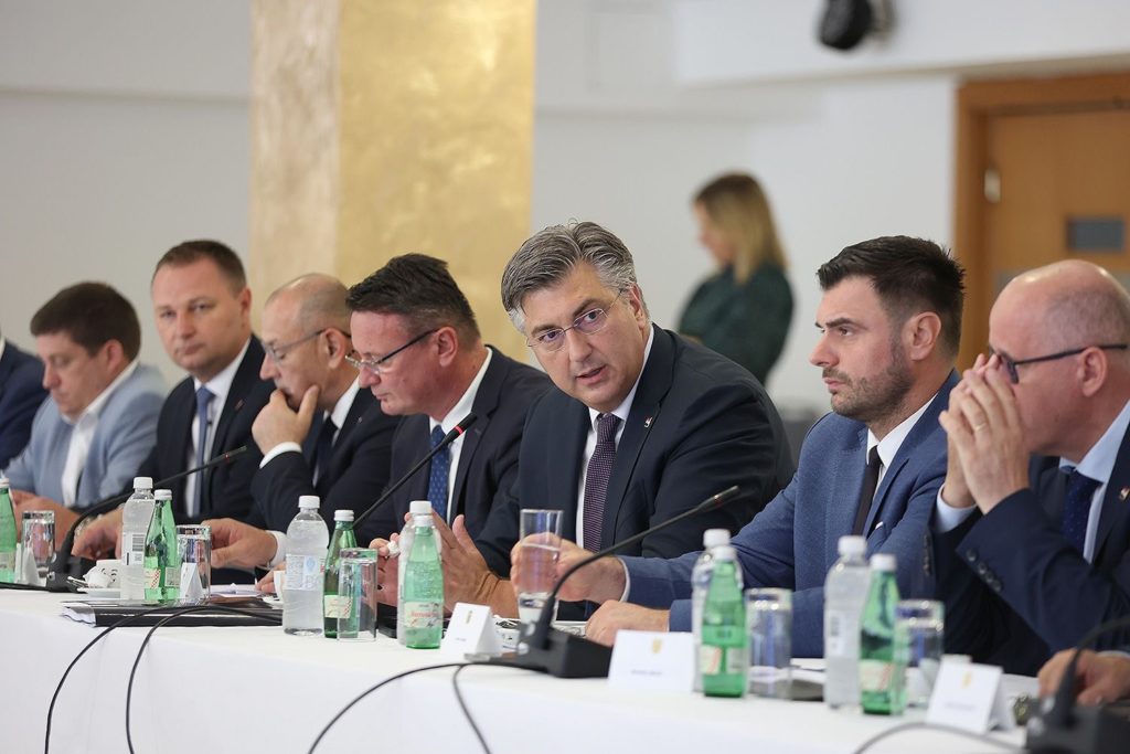 pgž sastanak vlade komadina (5) pgž sastanak vlade komadina (5)