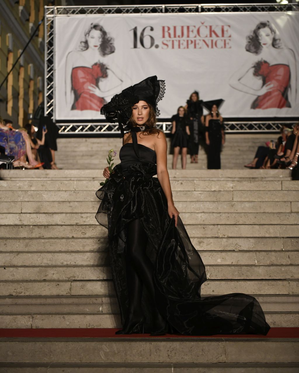 IVONA BRNELIC IVONA BRNELIC