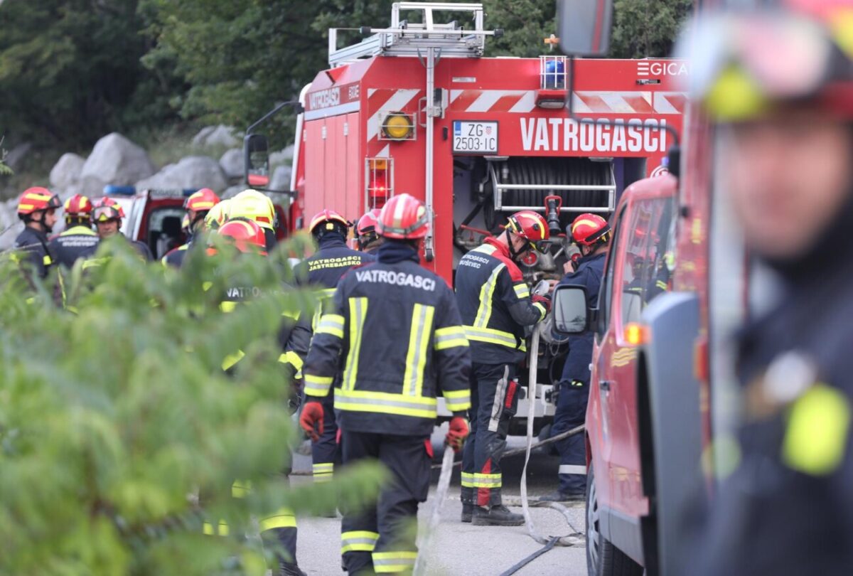 Makarska: Vatrogasci na zgarištu u parku prirode Biokovo