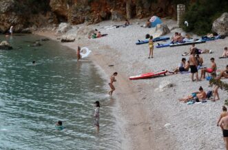 Rijeka: Rijetki kupa?i na plai Nova voda