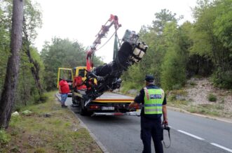 Klana: Dvije osobe poginule u slijetanju motocikla s ceste nedaleko od Rijeke