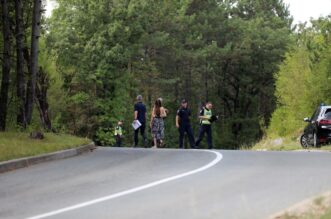 Klana: Dvije osobe poginule u slijetanju motocikla s ceste nedaleko od Rijeke