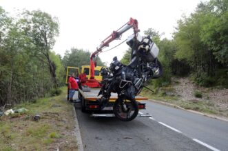 Klana: Dvije osobe poginule u slijetanju motocikla s ceste nedaleko od Rijeke