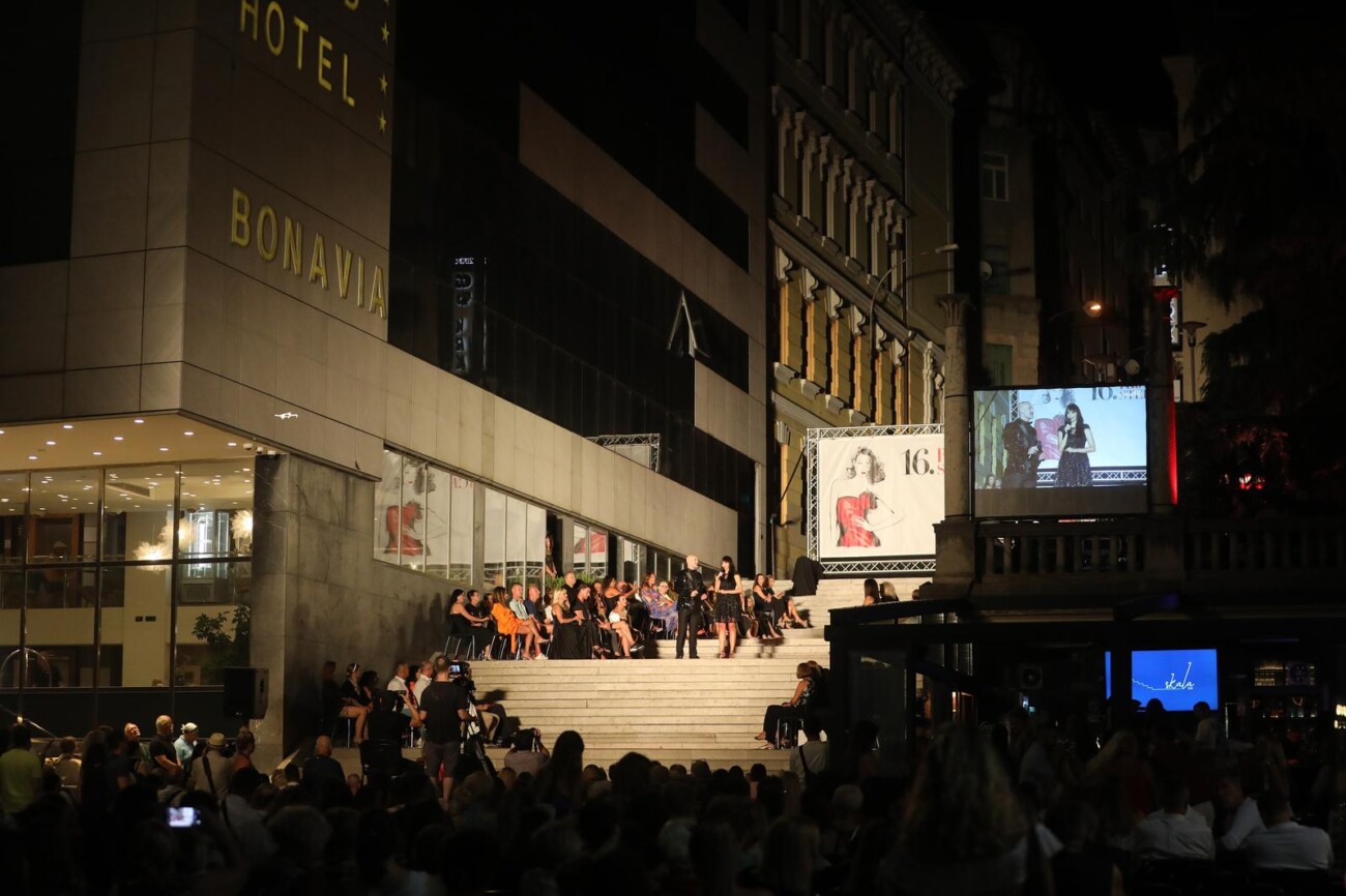 Rijeka: Modna revija 16. Rije?ke stepenice Rijeka: Modna revija 16. Rije?ke stepenice