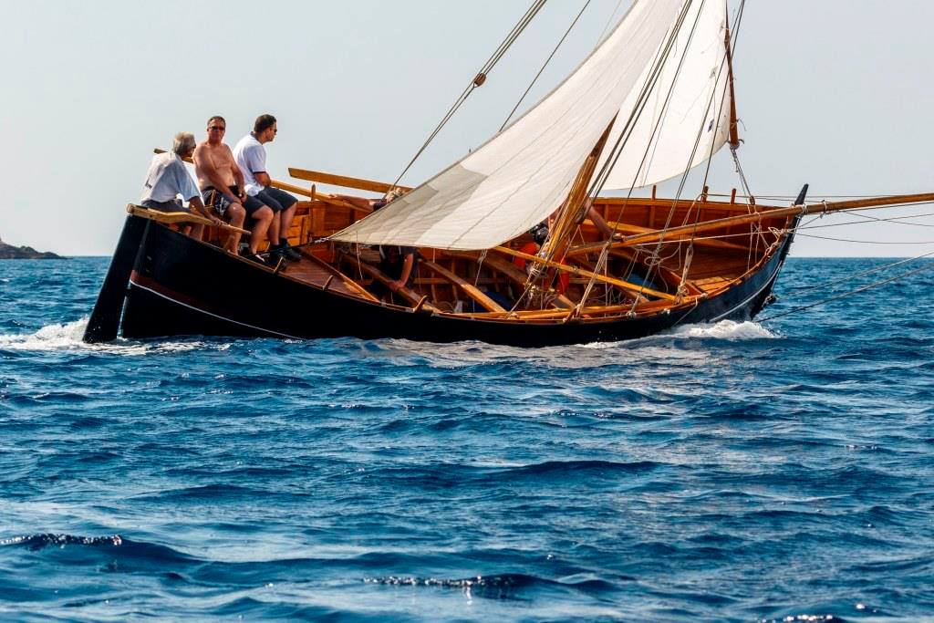 06 Gajeta Mikula jedna od pobjednica regate do Palagruže foto udruga Palagruža – Copy 06 Gajeta Mikula jedna od pobjednica regate do Palagruže foto udruga Palagruža – Copy