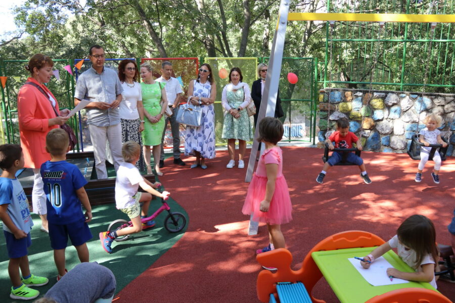 Obilazak-novouredenog-vrtica-Radost-7-900×600 Obilazak-novouredenog-vrtica-Radost-7-900×600