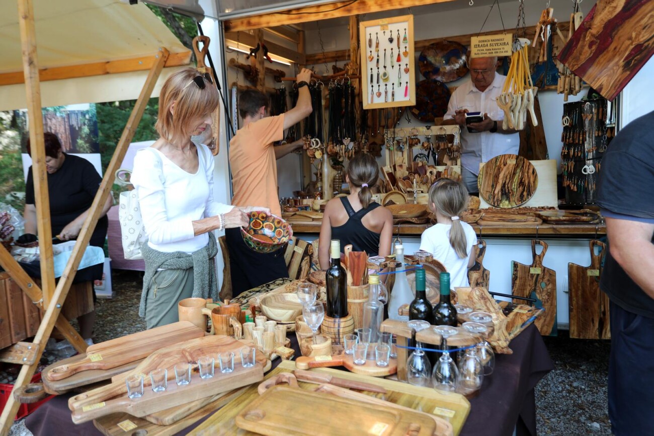 Učka: 16. Učkarski samanj u Parku prirode Učka Učka: 16. Učkarski samanj u Parku prirode Učka