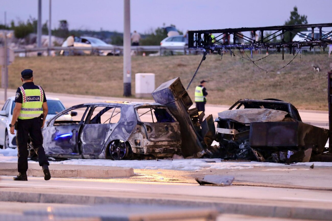 Strava na A1: Automobilom se zabio u benzinsku, jedna osoba poginula Strava na A1: Automobilom se zabio u benzinsku, jedna osoba poginula