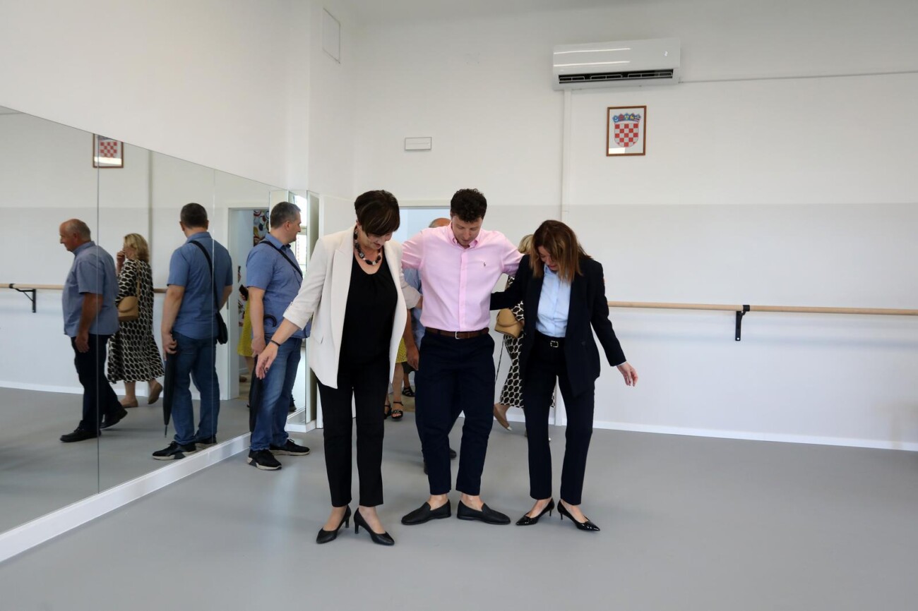 Rijeka: U Sušačkoj gimnaziji predstavljen novi srednjoškolski program Rijeka: U Sušačkoj gimnaziji predstavljen novi srednjoškolski program