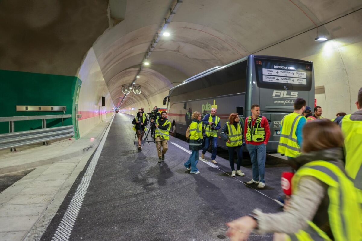 Obilazak dovršene nove cijevi Tunela Učka koja se danas pušta u promet