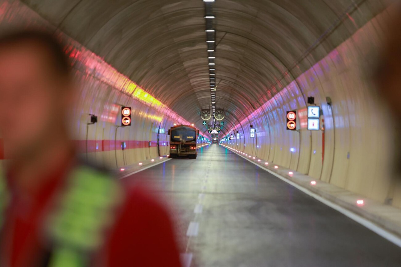 Obilazak dovršene nove cijevi Tunela Učka koja se danas pušta u promet Obilazak dovršene nove cijevi Tunela Učka koja se danas pušta u promet