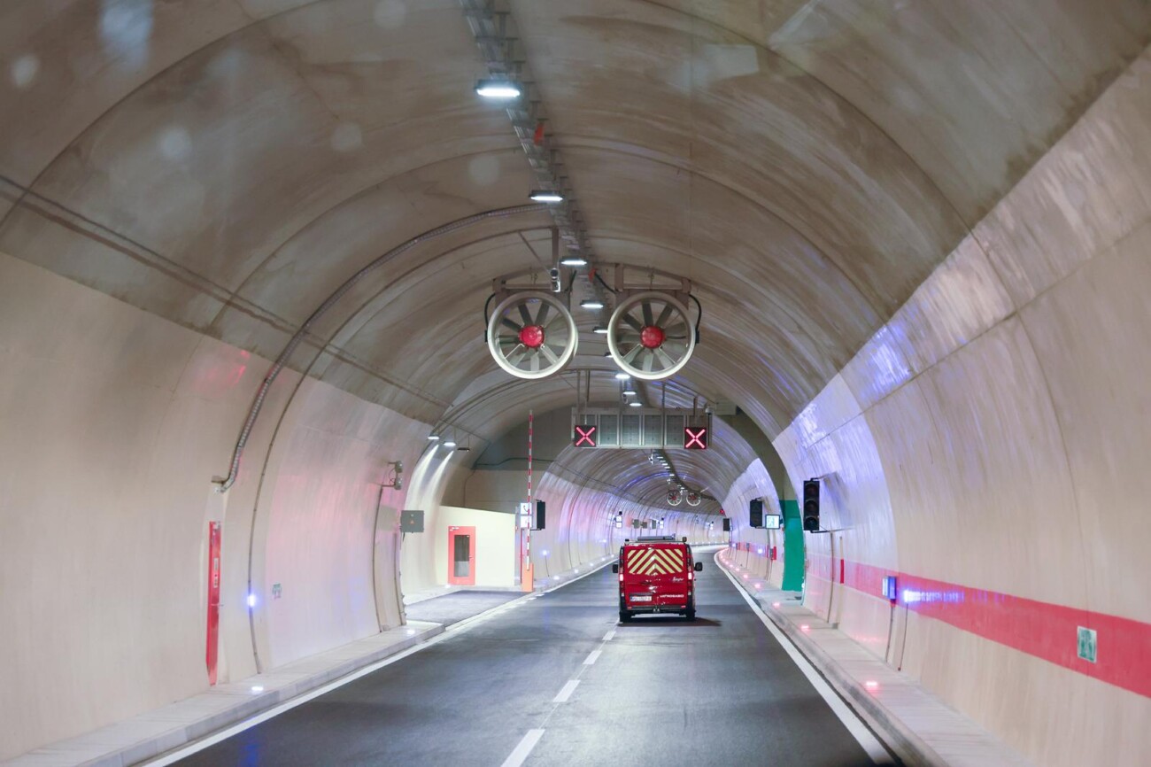 Obilazak dovršene nove cijevi Tunela Učka koja se danas pušta u promet Obilazak dovršene nove cijevi Tunela Učka koja se danas pušta u promet