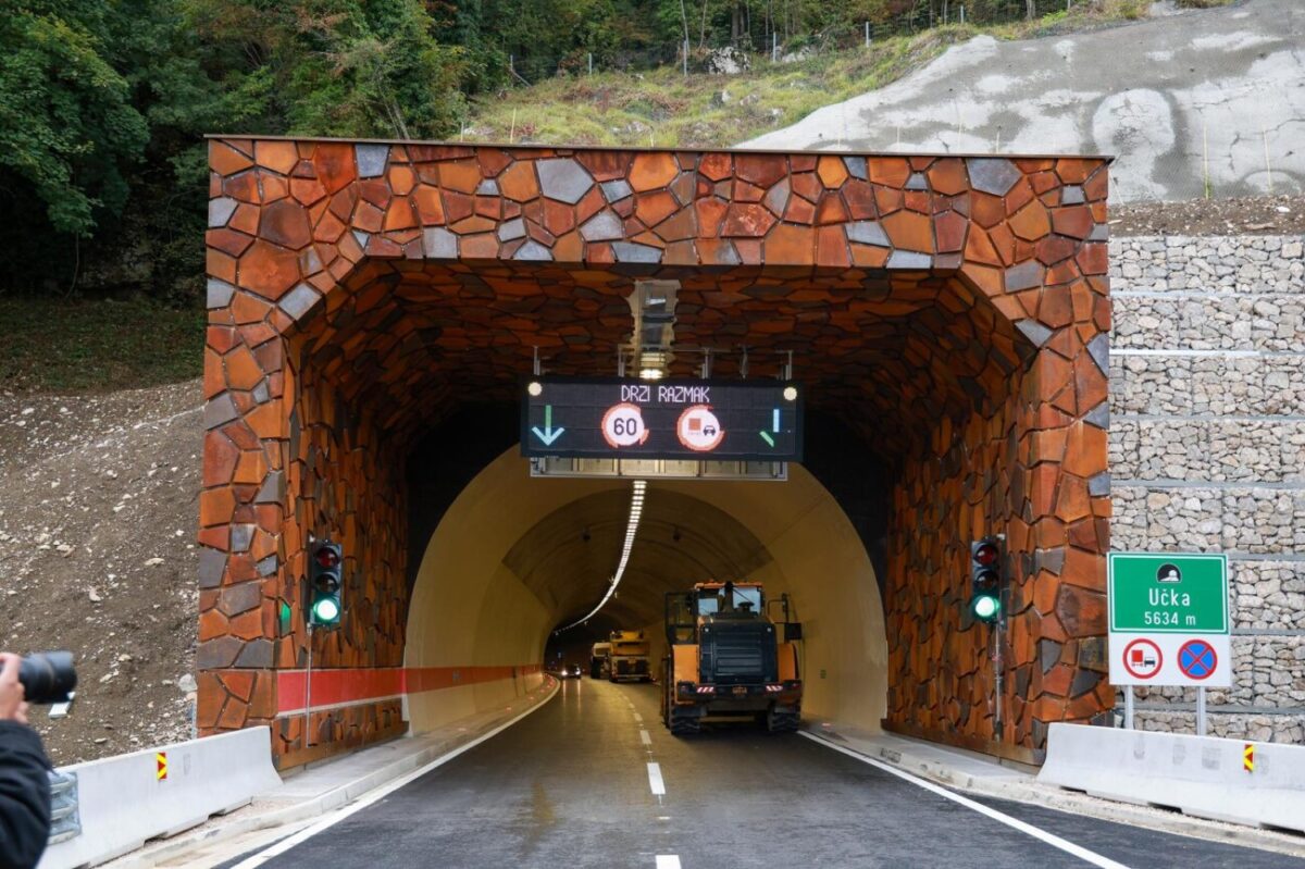 Obilazak dovršene nove cijevi Tunela Učka koja se danas pušta u promet