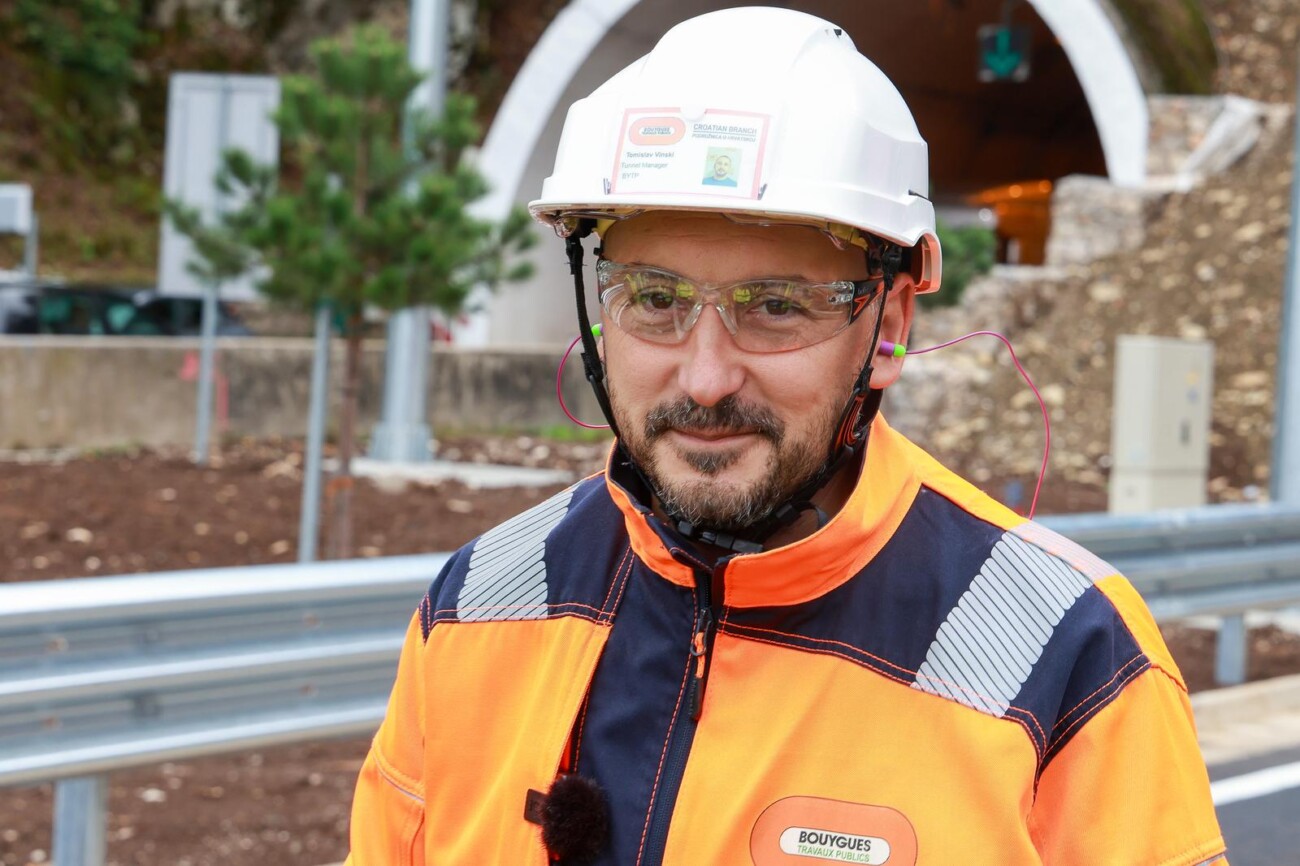 Obilazak dovršene nove cijevi Tunela Učka koja se danas pušta u promet Obilazak dovršene nove cijevi Tunela Učka koja se danas pušta u promet