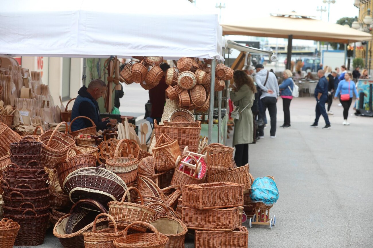 Rijeka: Sajam proizvoda braniteljskih zadruga Rijeka: Sajam proizvoda braniteljskih zadruga