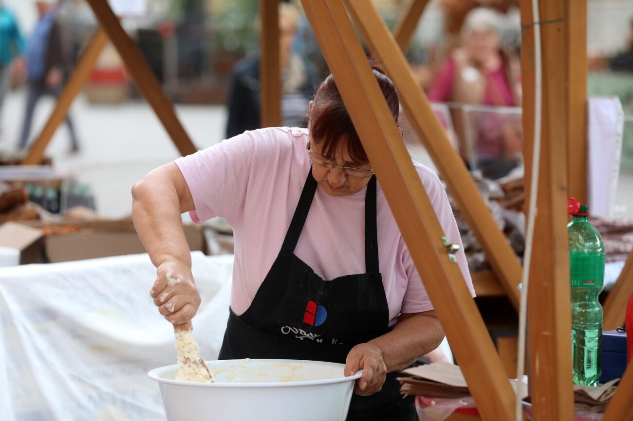 Rijeka: Sajam proizvoda braniteljskih zadruga Rijeka: Sajam proizvoda braniteljskih zadruga