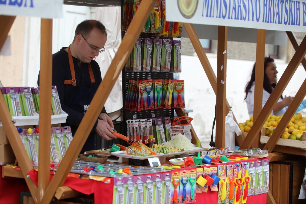 Rijeka: Sajam proizvoda braniteljskih zadruga Rijeka: Sajam proizvoda braniteljskih zadruga