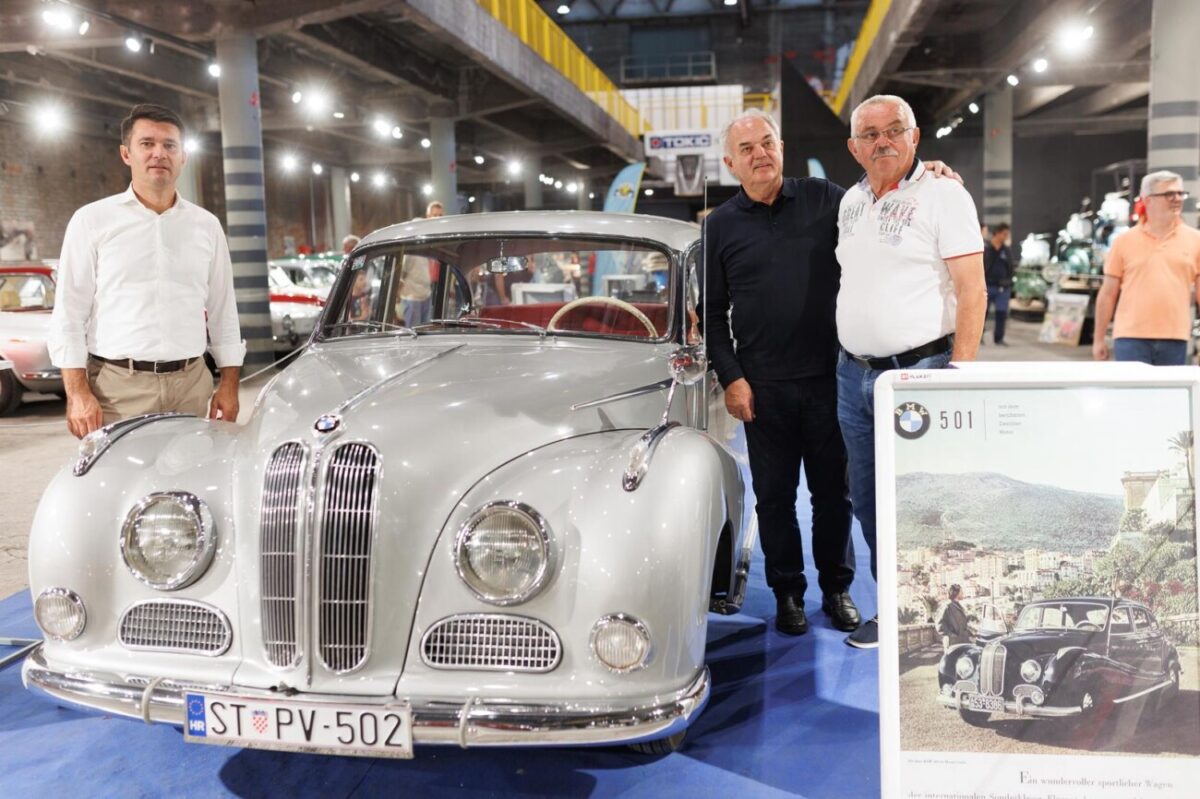 Rijeka: Izložba oldtimer automobila u Exportdrvu