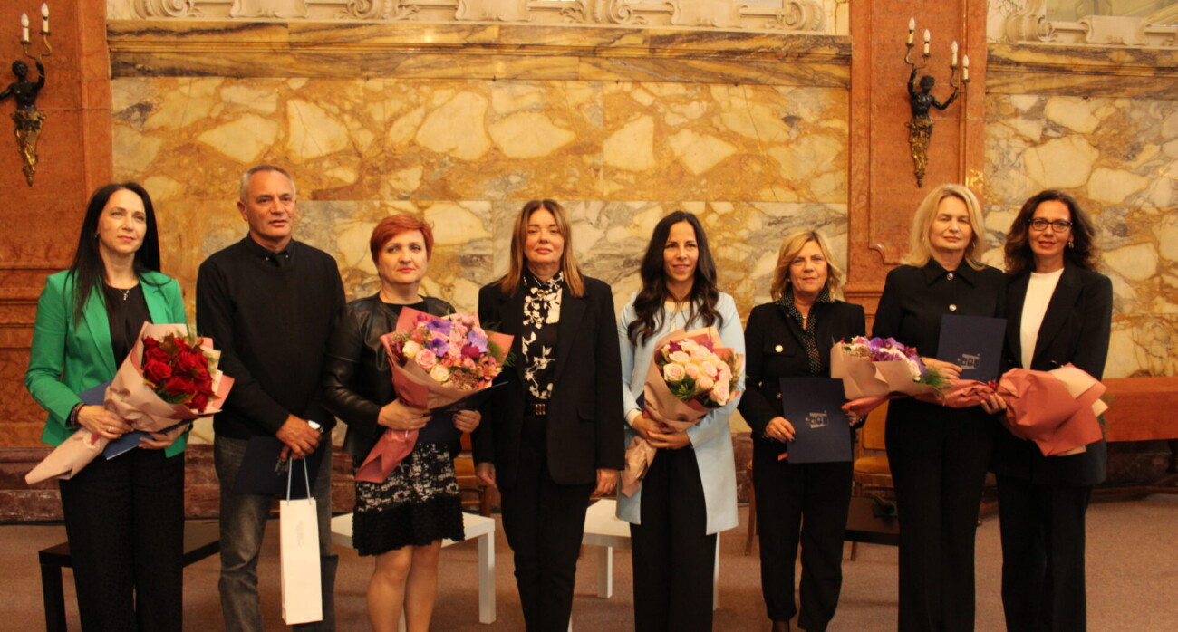 10-Dodjela-nagrada-ucitelji-21-e1728038790535 10-Dodjela-nagrada-ucitelji-21-e1728038790535