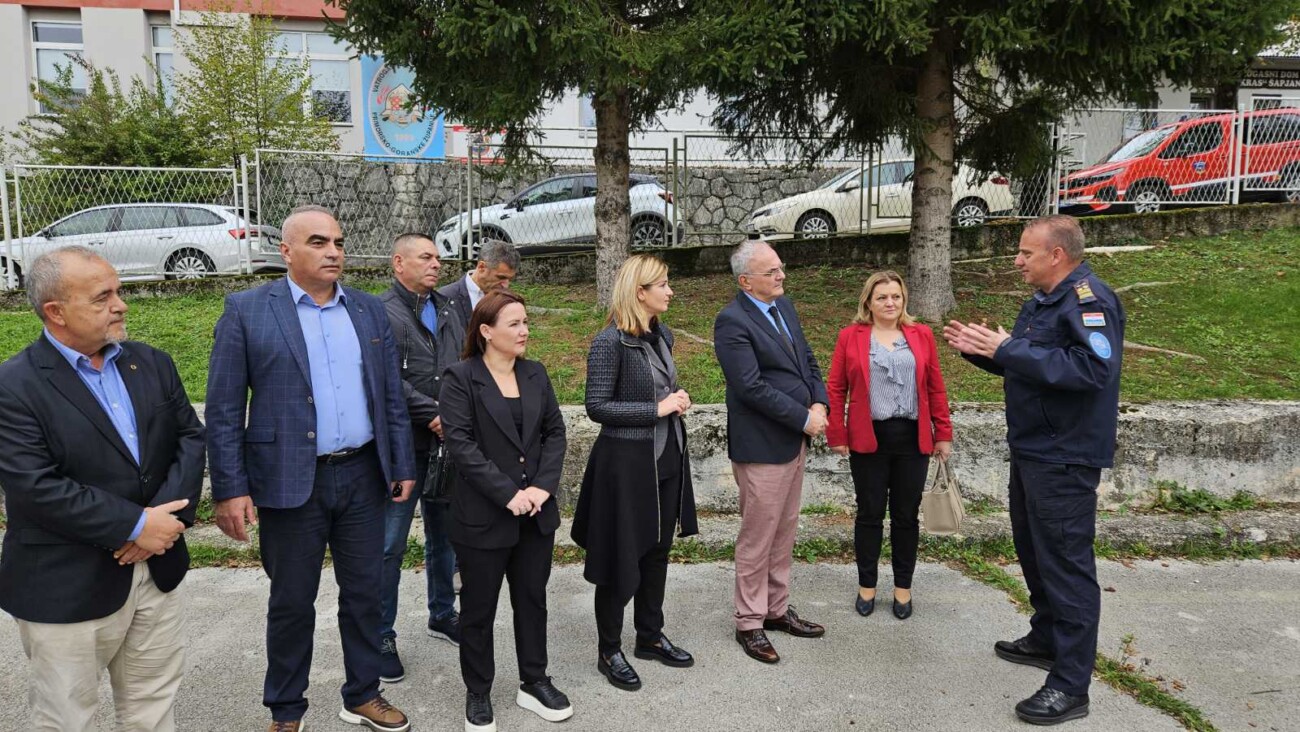 10-Posjet-Agencije-Kosovo-Sapjanama-30 (1) 10-Posjet-Agencije-Kosovo-Sapjanama-30 (1)