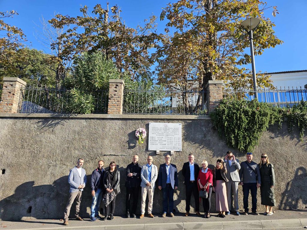 2-1024×768 2-1024×768