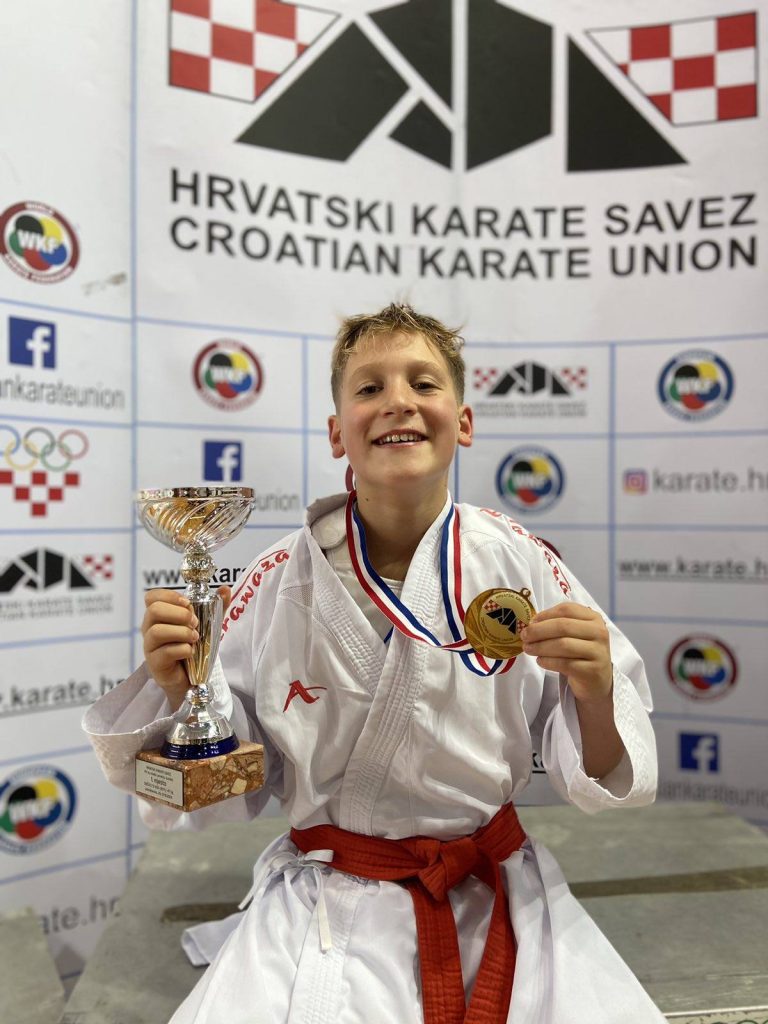 464593620_956681566488717_9184023586957817687_n-768×1024 464593620_956681566488717_9184023586957817687_n-768×1024