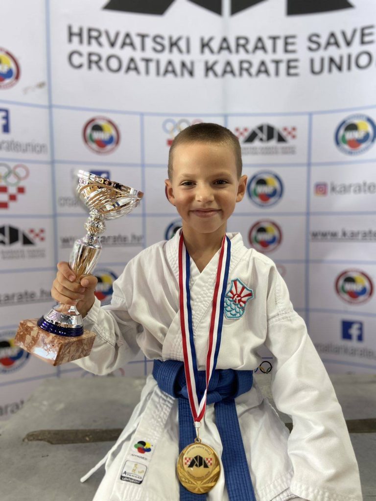 464712381_956681599822047_3529473659555384017_n-768×1024 464712381_956681599822047_3529473659555384017_n-768×1024