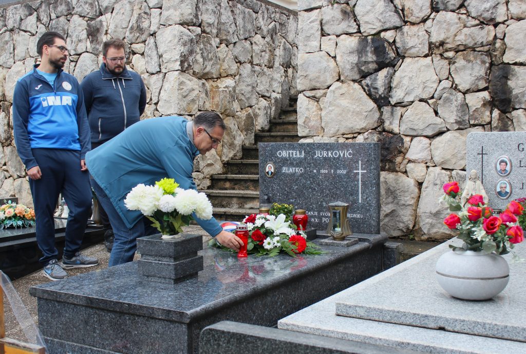 IMG_5416-1024×688 IMG_5416-1024×688