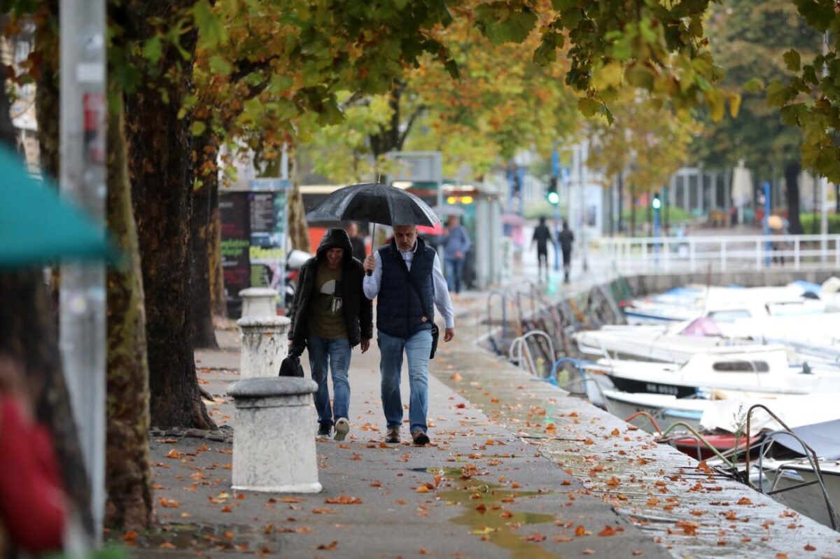 Rijeka: Kišni dan u centru grada