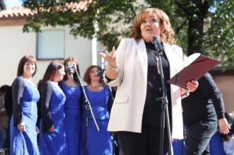 Predsjednik Republike sudjelovao je  na centralnom događaju „Pozdrav Beloj nedeji“ manifestacije „Bela nedeja“ u Gradu Kastvu