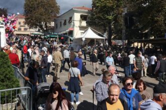 Predsjednik Republike sudjelovao je  na centralnom događaju „Pozdrav Beloj nedeji“ manifestacije „Bela nedeja“ u Gradu Kastvu