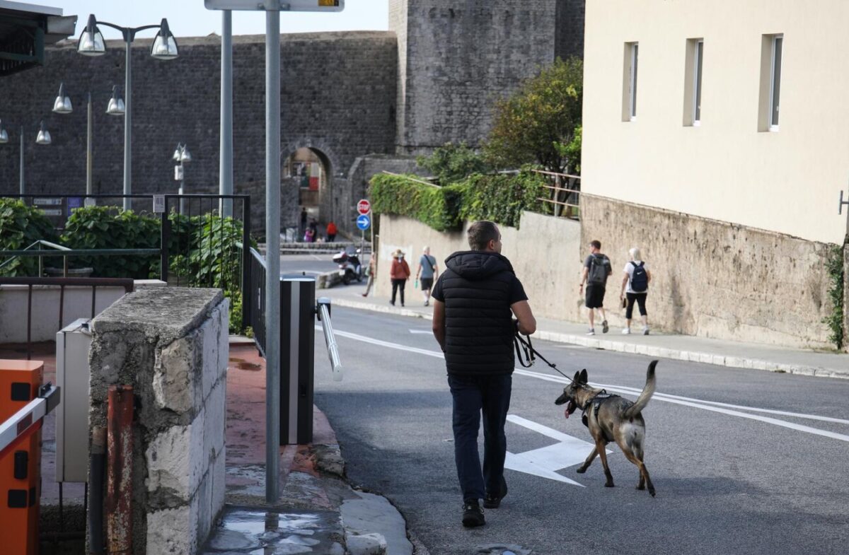 Dubrovnik: Mjere osiguranja na ulicama grada uoči dolaska ukrajinskog predsjednika Zelenskog