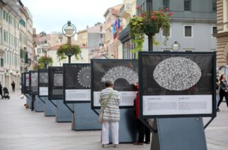 Rijeka: Otvorenje izložbe “Čipkarstvo Hrvatske i Turske”