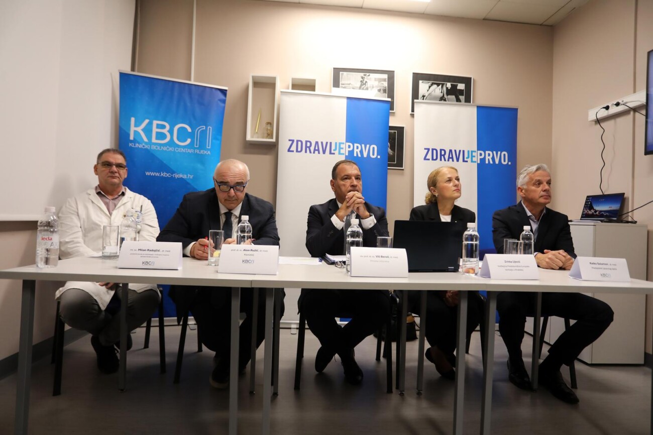 Rijeka: Ministar Beroš na puštanju u rad linearnog akceleratora u KBC-u Rijeka Rijeka: Ministar Beroš na puštanju u rad linearnog akceleratora u KBC-u Rijeka