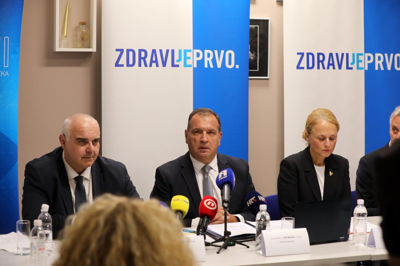 Rijeka: Ministar Beroš na puštanju u rad linearnog akceleratora u KBC-u Rijeka Rijeka: Ministar Beroš na puštanju u rad linearnog akceleratora u KBC-u Rijeka