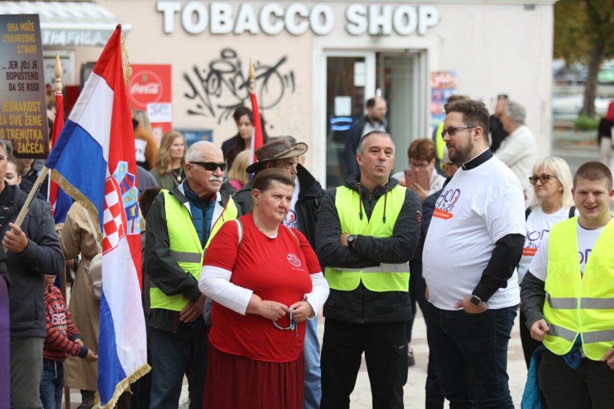 Rijeka: Odran Hod za ivot, pratili ih prosvjednici