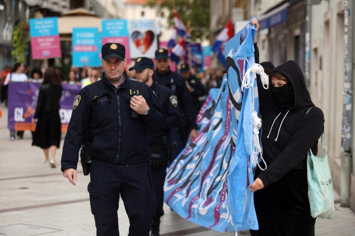 Rijeka: Odran Hod za ivot, pratili ih prosvjednici