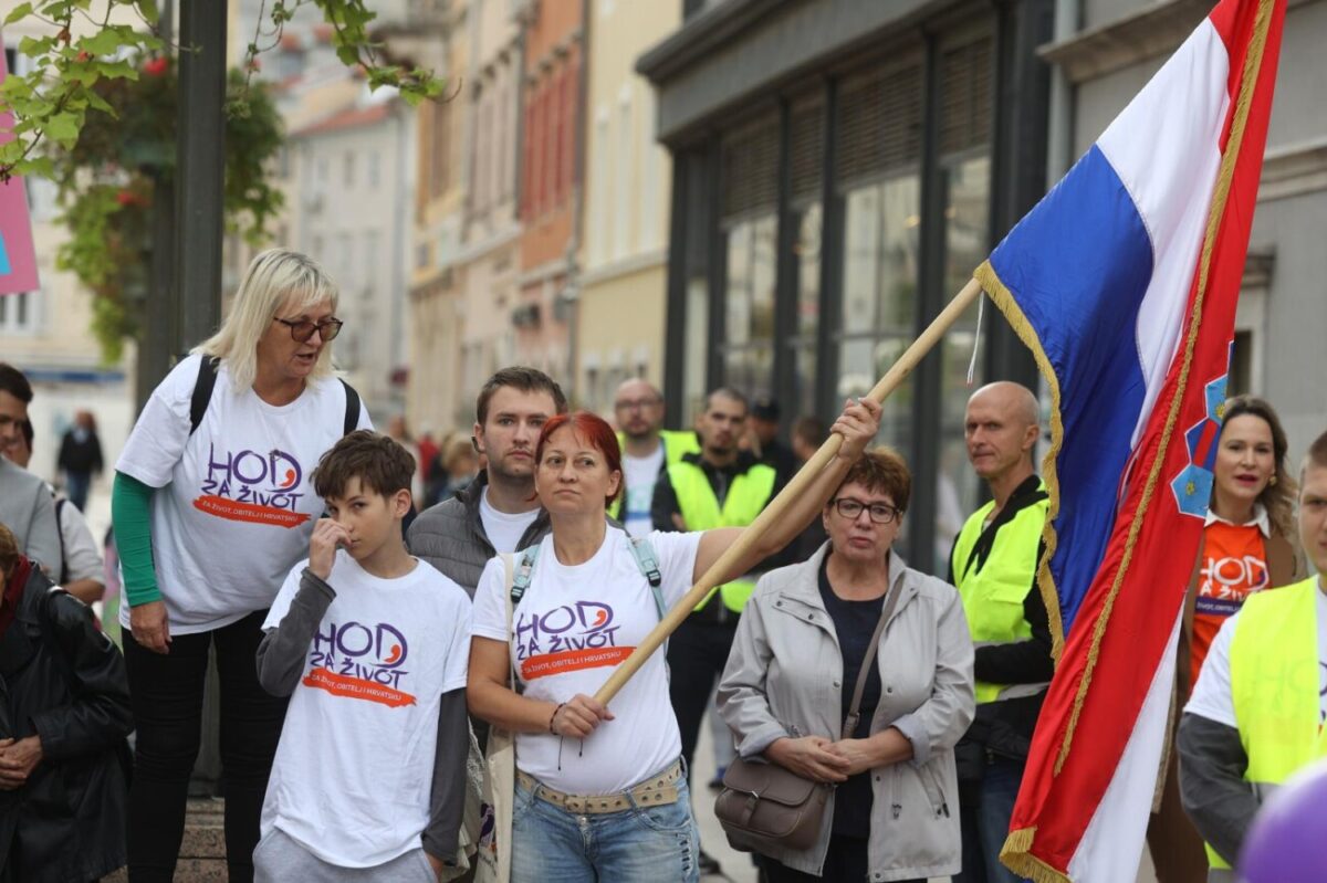 Rijeka: Odran Hod za ivot, pratili ih prosvjednici