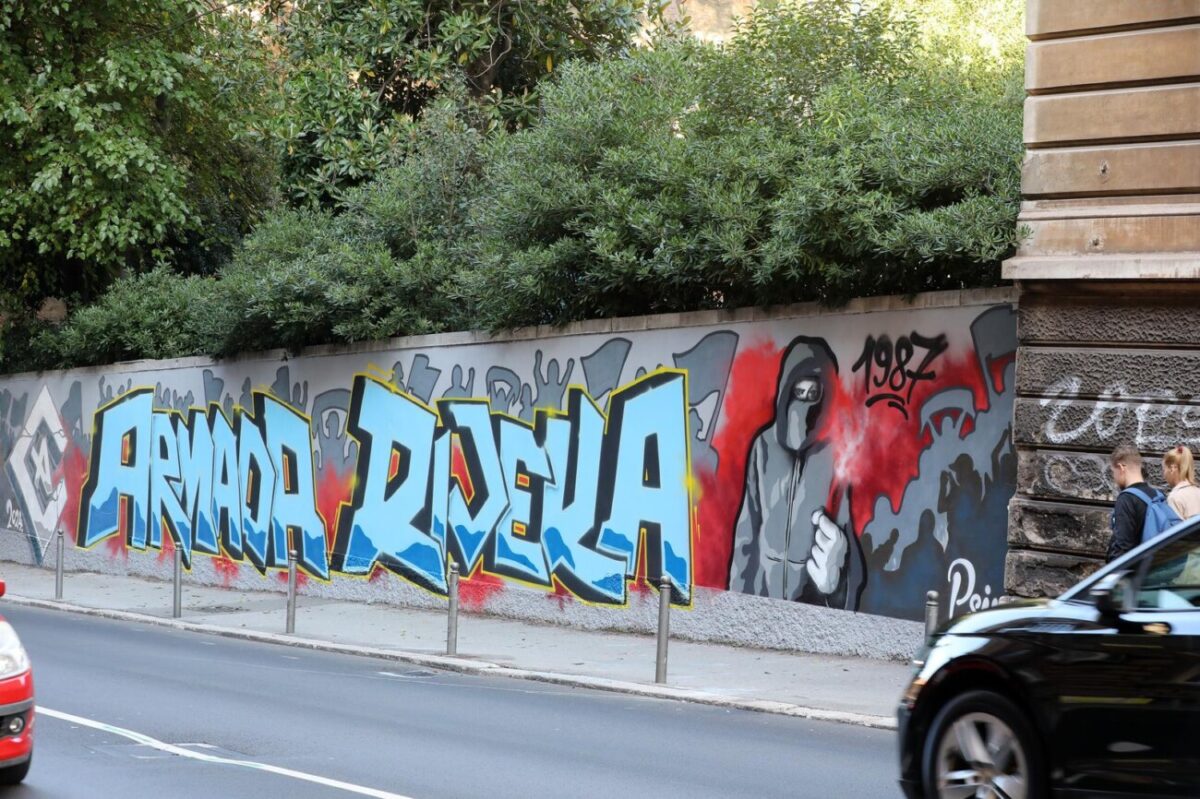 Rijeka: Novi mural Armade na zidu u ulici Pomerio