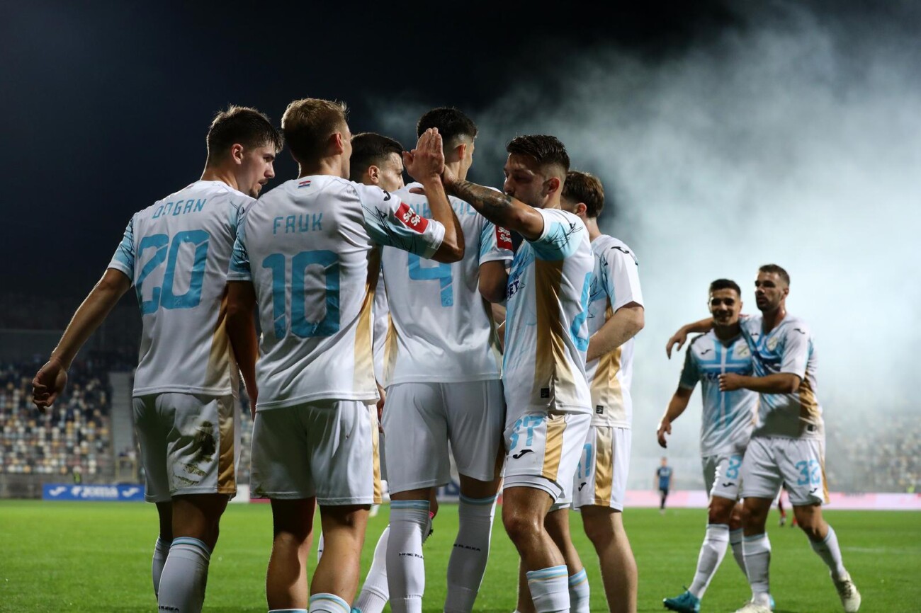 Rijeka: Rijeka i Varadin susreli se u 11 kolu SuperSport HNL-a Rijeka: Rijeka i Varadin susreli se u 11 kolu SuperSport HNL-a