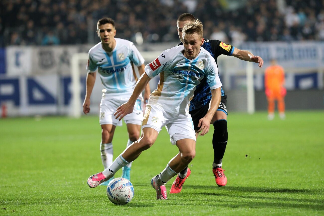 Rijeka: Rijeka i Varaždin susreli se u 11 kolu SuperSport HNL-a Rijeka: Rijeka i Varaždin susreli se u 11 kolu SuperSport HNL-a