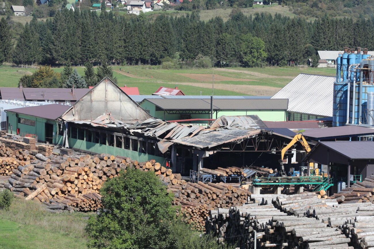 Mrkopalj: Policijski o?evid u izgorjeloj pilani Mrkopalj Mrkopalj: Policijski o?evid u izgorjeloj pilani Mrkopalj