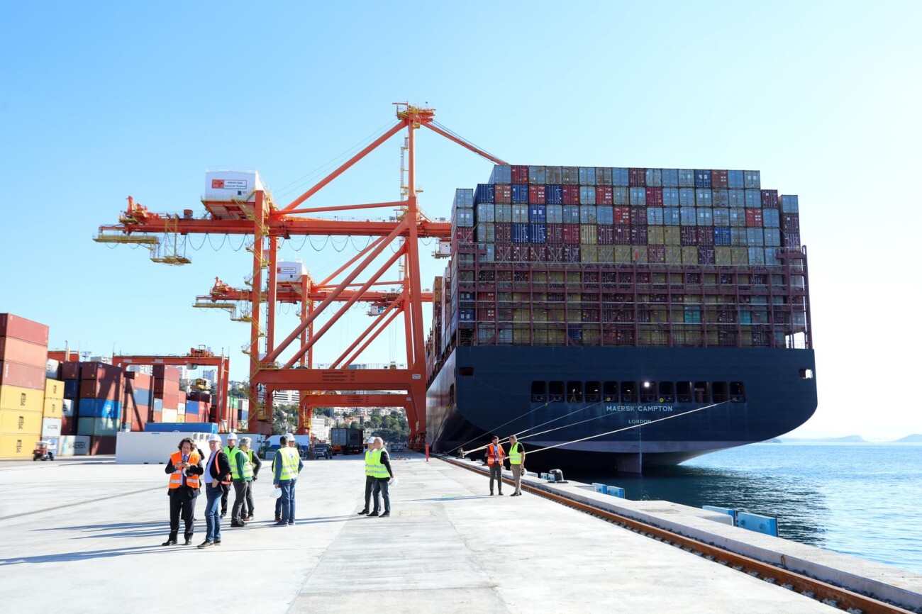 Rijeka: Konferencija za medije na kontejnerskom terminalu Jadranska vrata Rijeka: Konferencija za medije na kontejnerskom terminalu Jadranska vrata