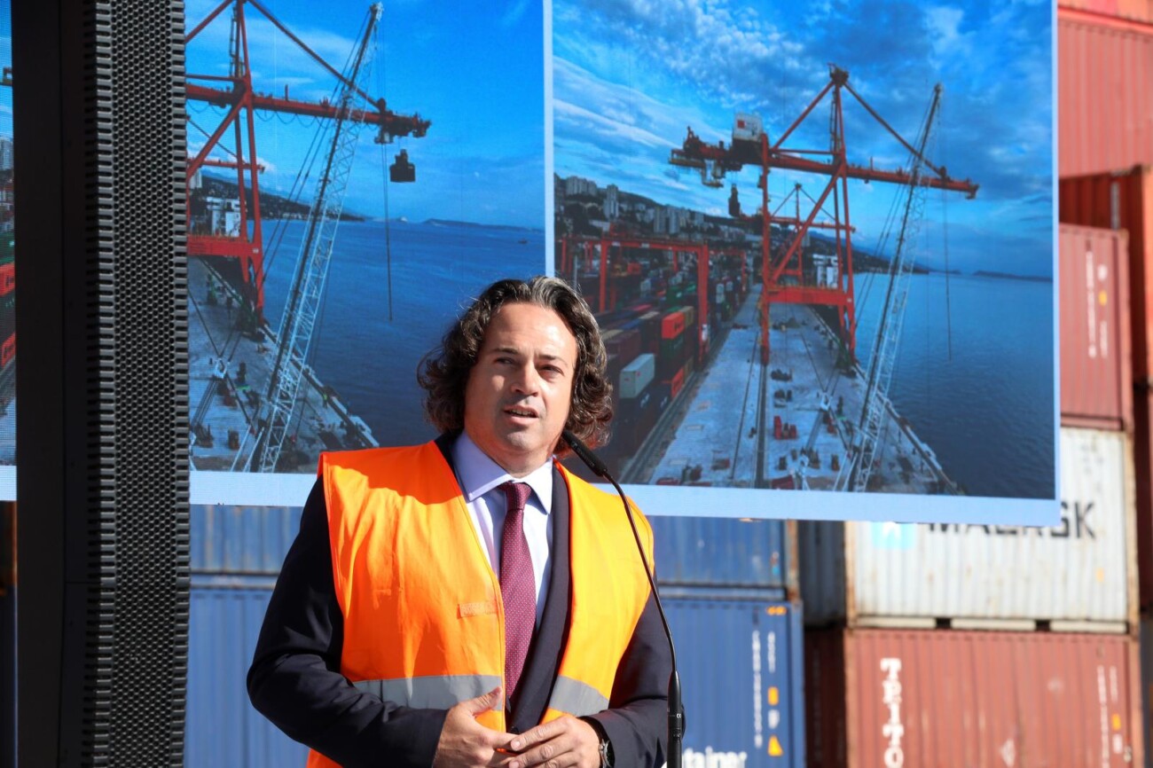 Rijeka: Konferencija za medije na kontejnerskom terminalu Jadranska vrata Rijeka: Konferencija za medije na kontejnerskom terminalu Jadranska vrata