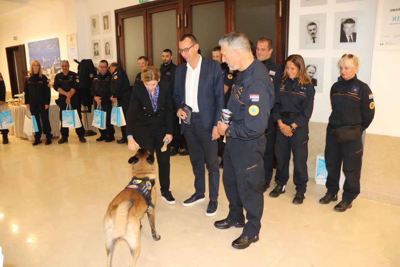 Prijem-za-pripadnike-Civilne-zaštite-Grada-Rijeke-koji-su-sudjelovali-u-akcijama-traganj-6 Prijem-za-pripadnike-Civilne-zaštite-Grada-Rijeke-koji-su-sudjelovali-u-akcijama-traganj-6