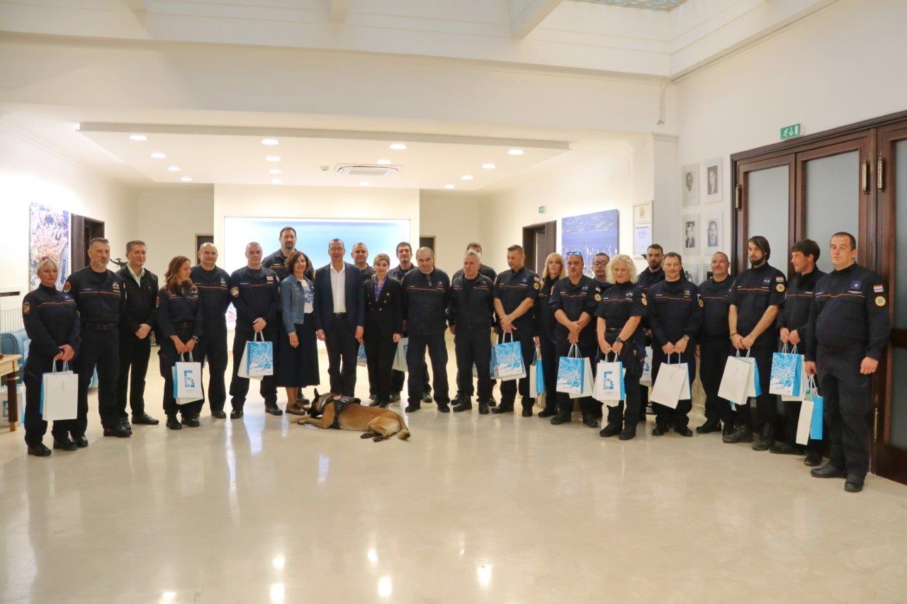 Prijem-za-pripadnike-Civilne-zaštite-Grada-Rijeke-koji-su-sudjelovali-u-akcijama-traganj-8 Prijem-za-pripadnike-Civilne-zaštite-Grada-Rijeke-koji-su-sudjelovali-u-akcijama-traganj-8