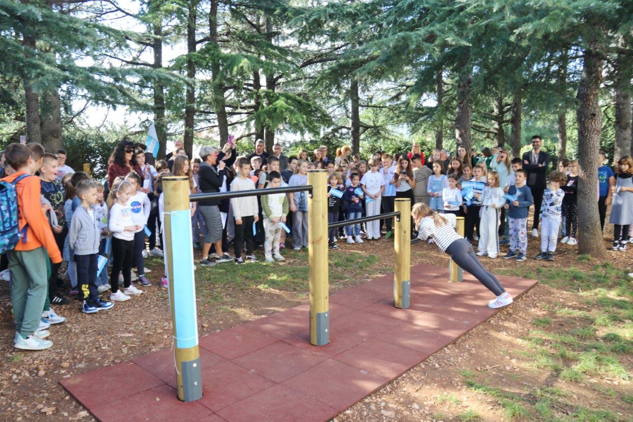 Projekt-FITKOzala-u-OŠ-Kozala-realiziran-u-sklopu-Riječkog-programa-lokalnog-partnerstva-25 Projekt-FITKOzala-u-OŠ-Kozala-realiziran-u-sklopu-Riječkog-programa-lokalnog-partnerstva-25