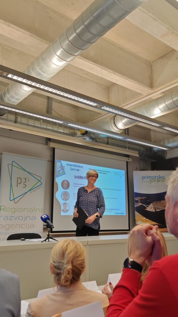 Regija-pozeljna-za-zivot-i-rad1-576×1024 Regija-pozeljna-za-zivot-i-rad1-576×1024