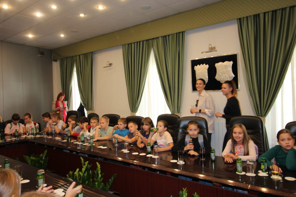 Ucenici-OS-Omisalj-1-1024×683