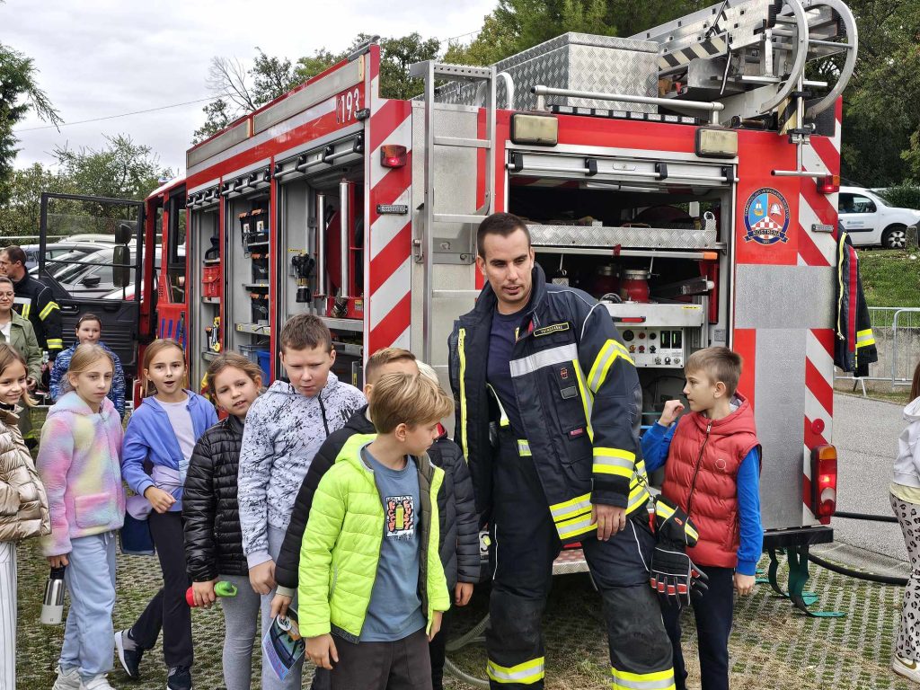 kostrena djeca program (11) kostrena djeca program (11)